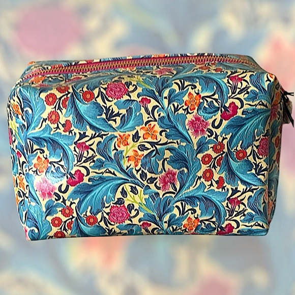 🔥William Morris Leicester Large Wash Bag! - Picture 1 of 6